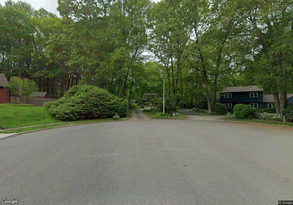 82 Algonquin Dr, Mystic, CT 06355 - photo 1