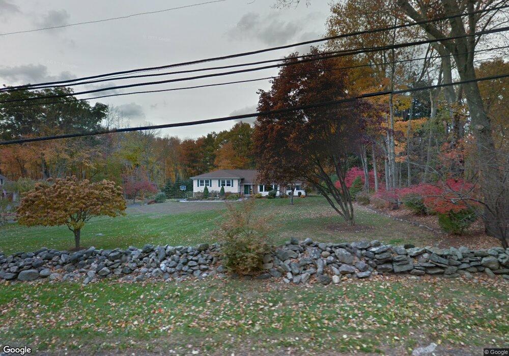 230 Catamount Rd, Fairfield, CT 06824 - photo 1