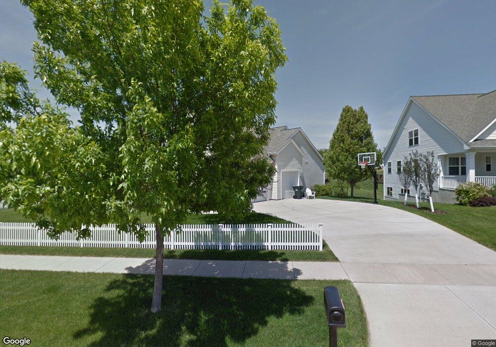 6330 Ushers Ridge Dr NE, Cedar Rapids, IA 52411 - photo 1