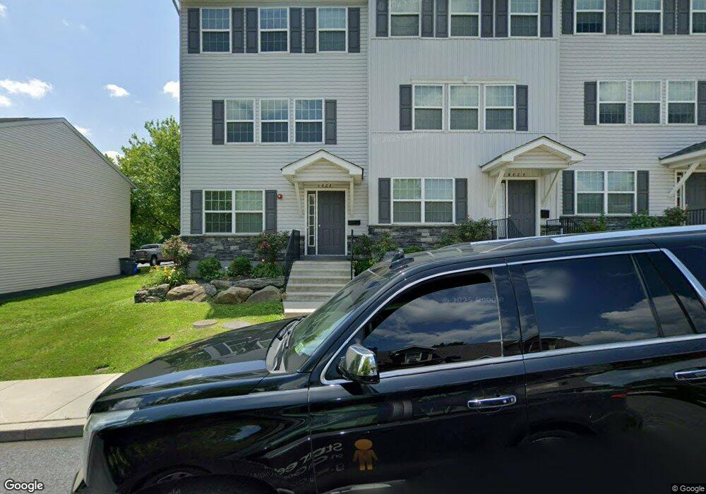 424 Union St unit A, Nazareth, PA 18064 - photo 1