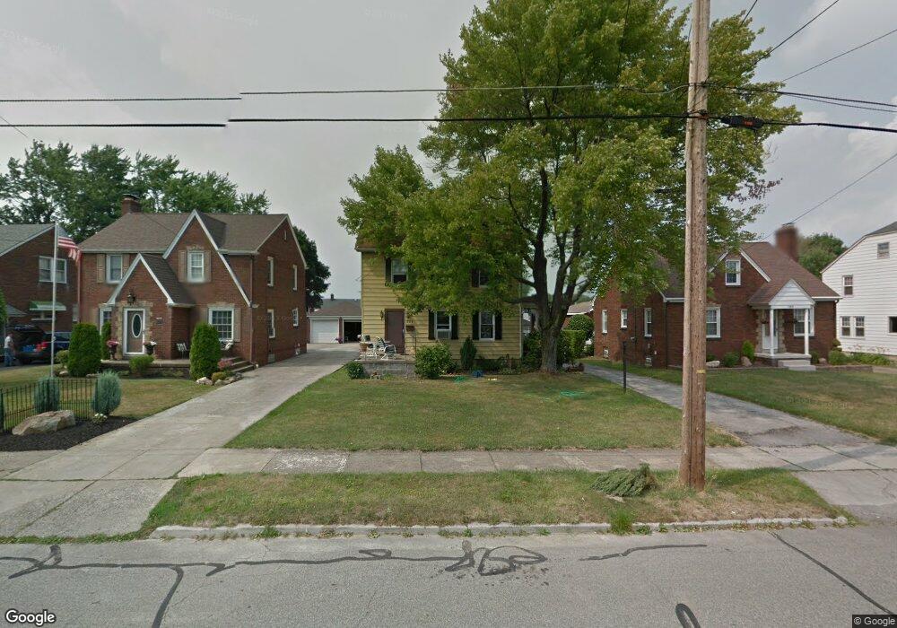 191 Como St, Struthers, OH 44471 - photo 1