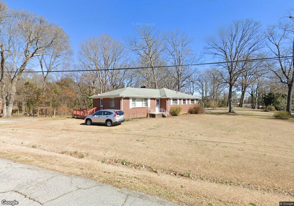 213 Hawthorne Dr, Simpsonville, SC 29680 - photo 1