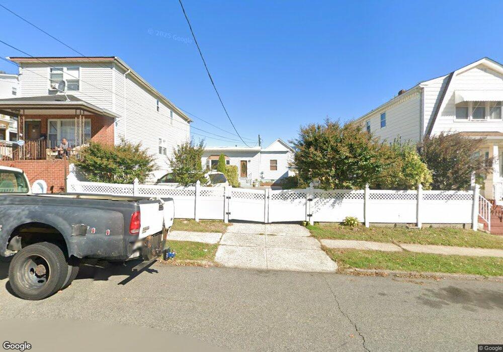 340 Ridgeley St, Perth Amboy, NJ 08861 - photo 1