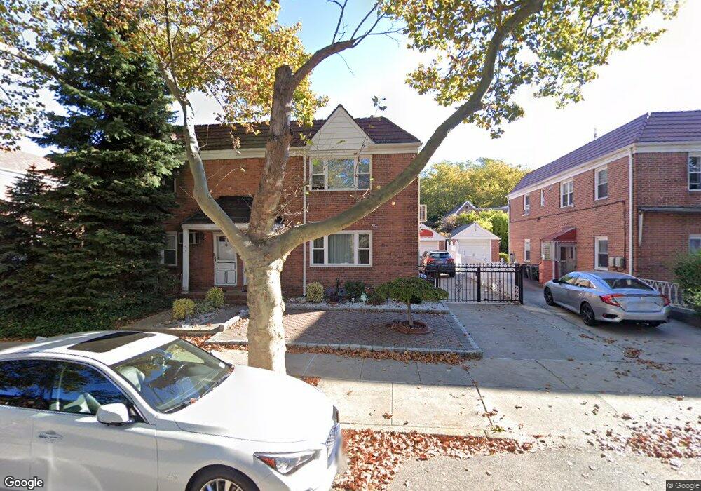 7319 198th St, Fresh Meadows, NY 11366 - photo 1