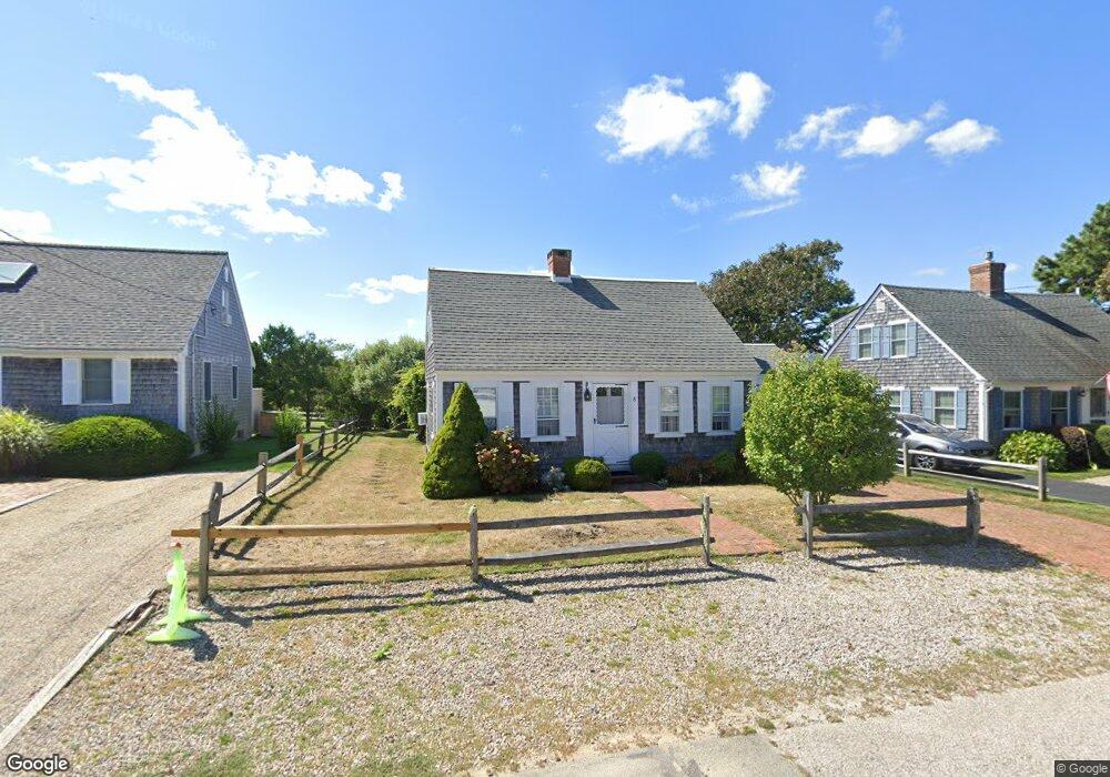 8 Wah Wah Taysee Rd, Harwich Port, MA 02646 - photo 1