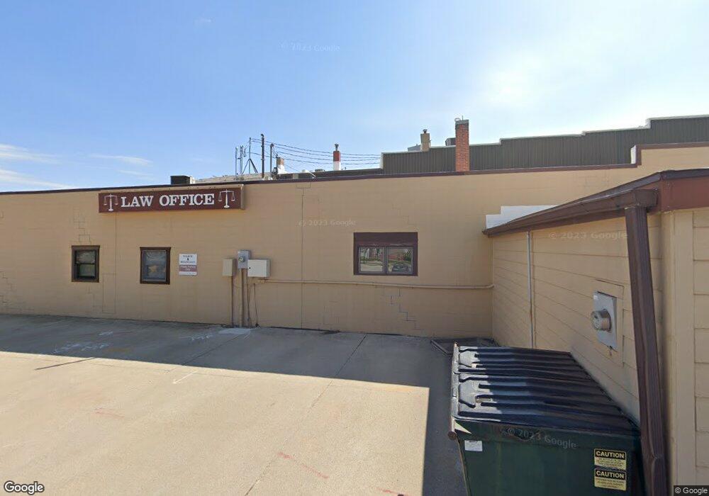 208 N 2nd Ave W, Newton, IA 50208 - photo 1