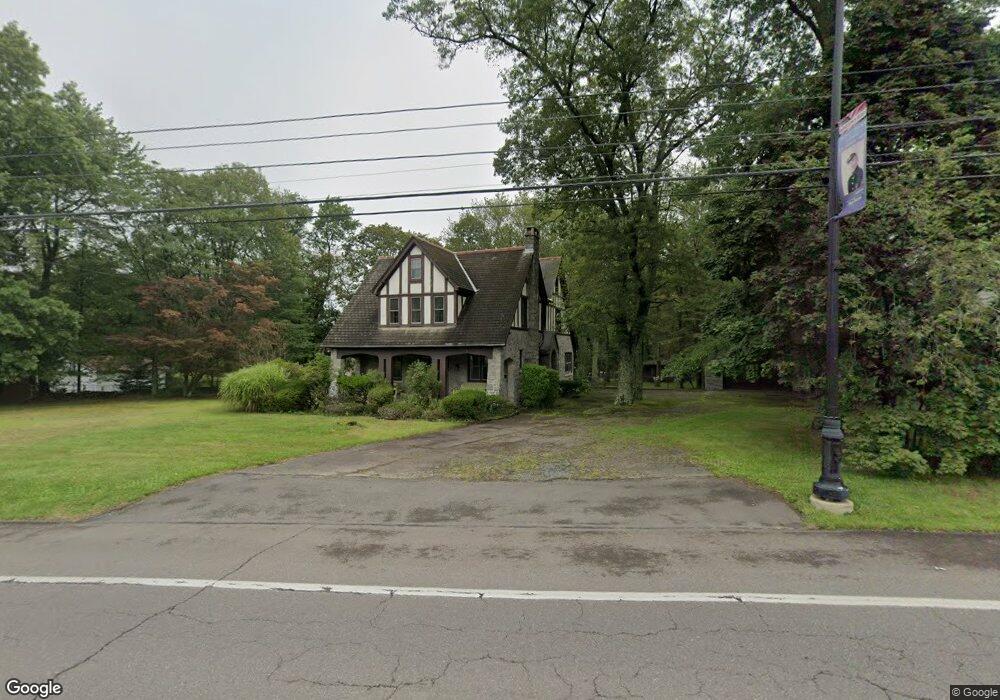 987 E Broad St, Hazleton, PA 18201 - photo 1