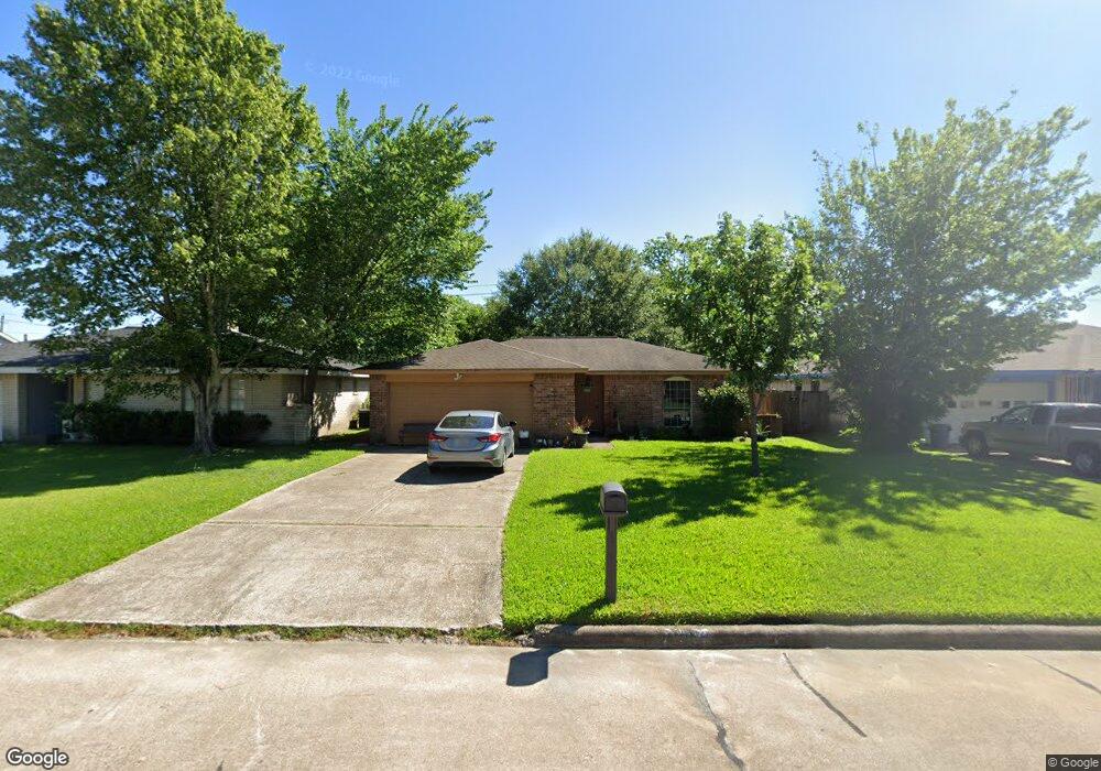 16719 Bougainvilla Ln, Friendswood, TX 77546 - photo 1