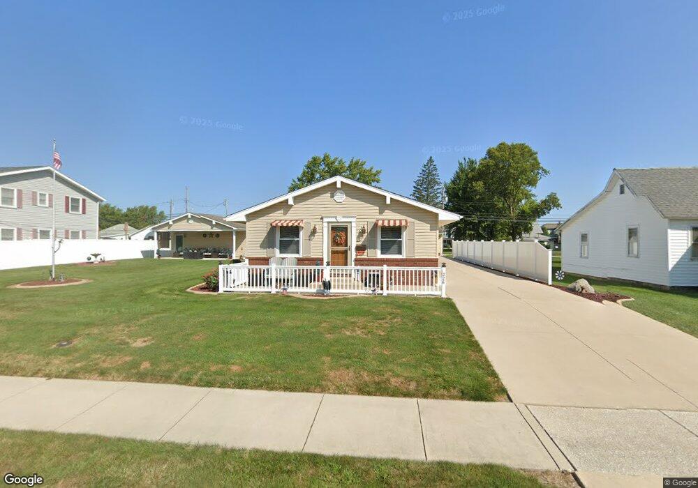 326 E Walnut St, Greentown, IN 46936 - photo 1