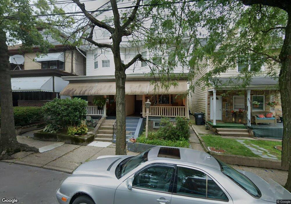 555 N Laurel St, Hazleton, PA 18201 - photo 1