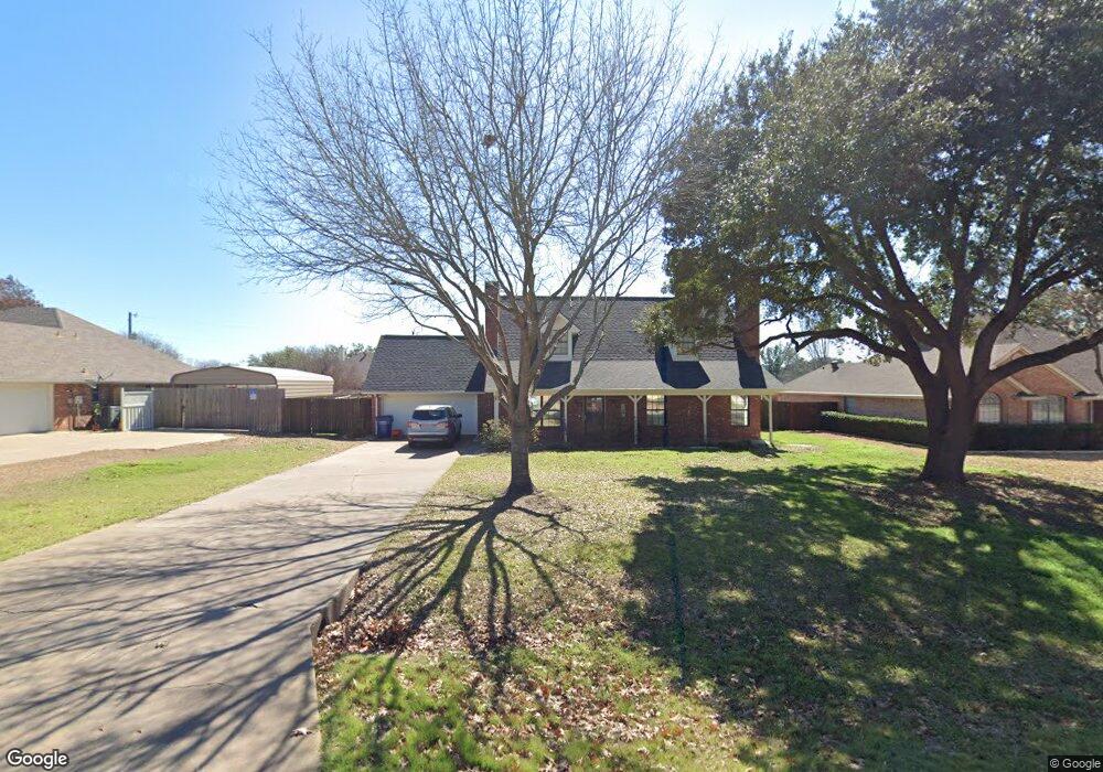 605 Aqua Vista Dr, Granbury, TX 76049 - photo 1