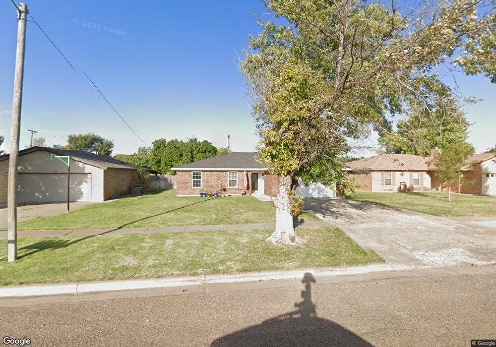 1220 Mills Ave, Dumas, TX 79029 - photo 1