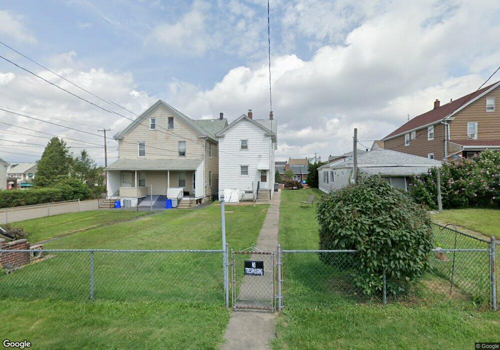 206 Carleton Ave, Hazleton, PA 18201 - photo 1