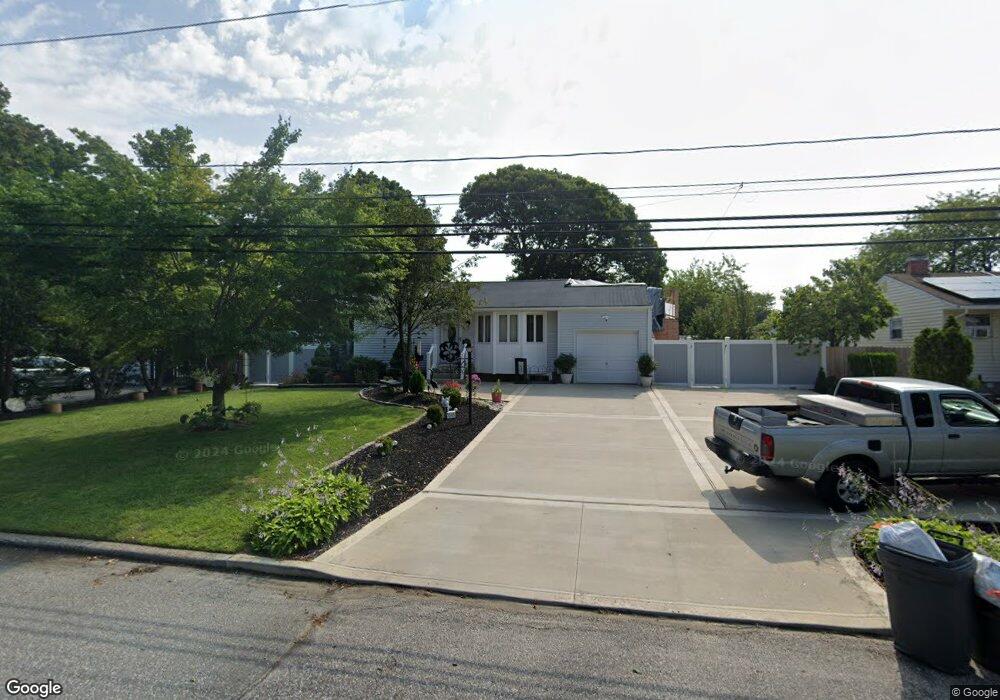 3005 Maine Ave, Medford, NY 11763 - photo 1