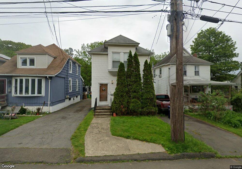 21 Nashawena Ave, West Haven, CT 06516 - photo 1