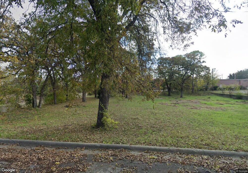 208 E Ellen Ave, Hurst, TX 76053 - photo 1