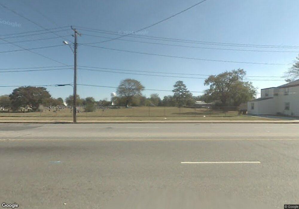 673 Summit Ave, Portsmouth, VA 23704 - photo 1