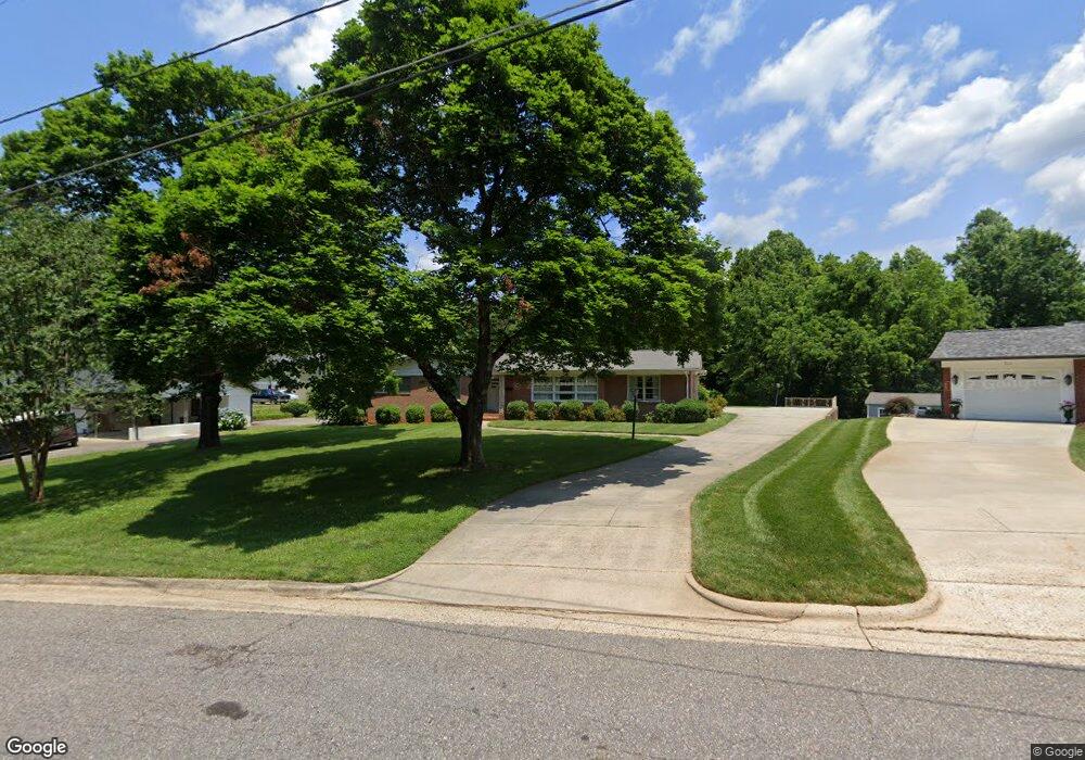 707 Georgia Ave, Statesville, NC 28677 - photo 1