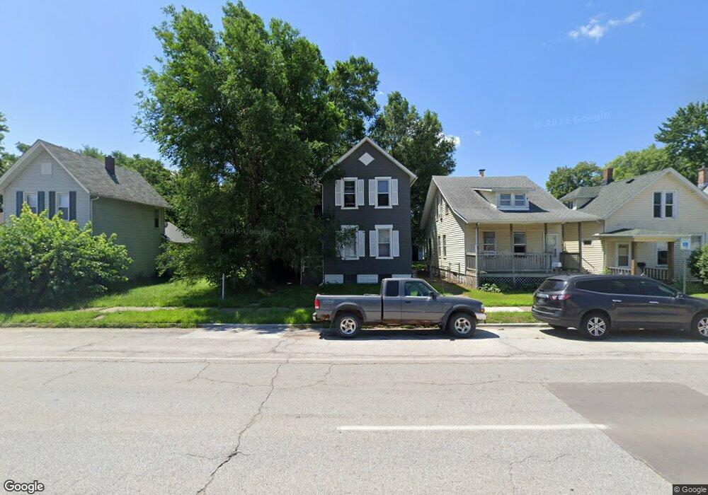 1523 W 4th St unit 1, Davenport, IA 52802 - photo 1