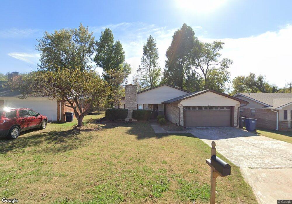811 W 39th St, Shawnee, OK 74804 - photo 1