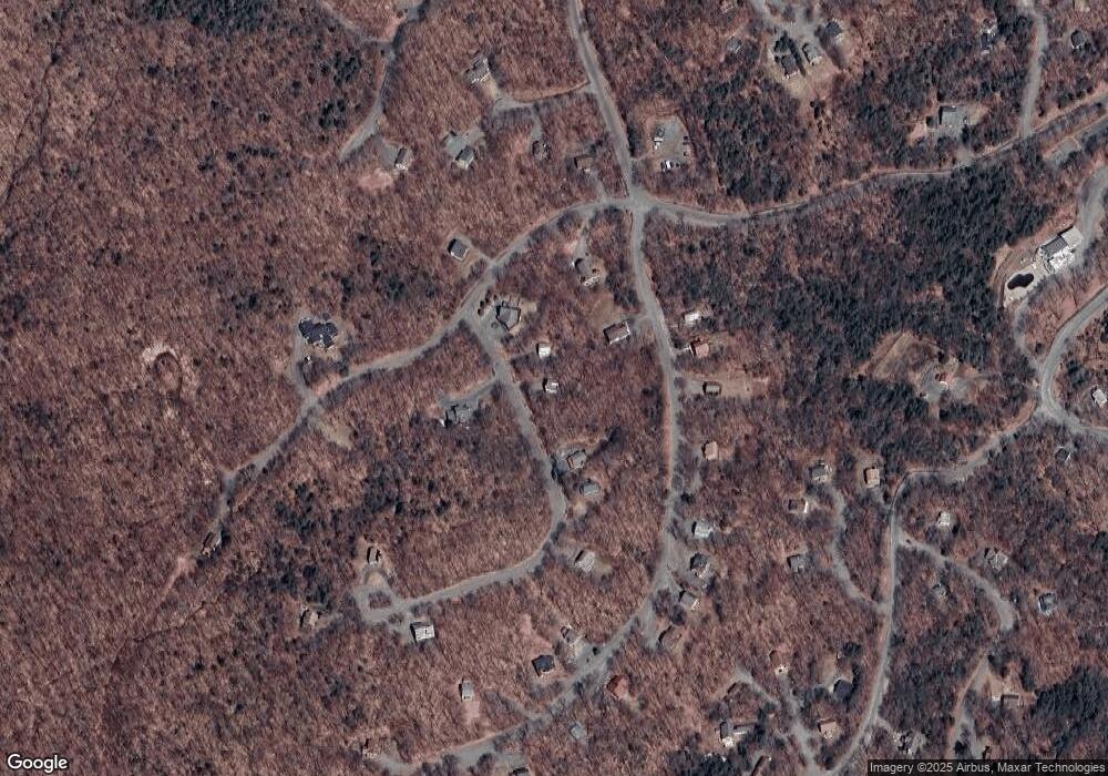 8 Bear Lair Ln, Wilmington, VT 05363 - photo 1