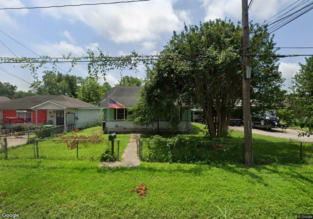 910 Knight St, Houston, TX 77022 - photo 1