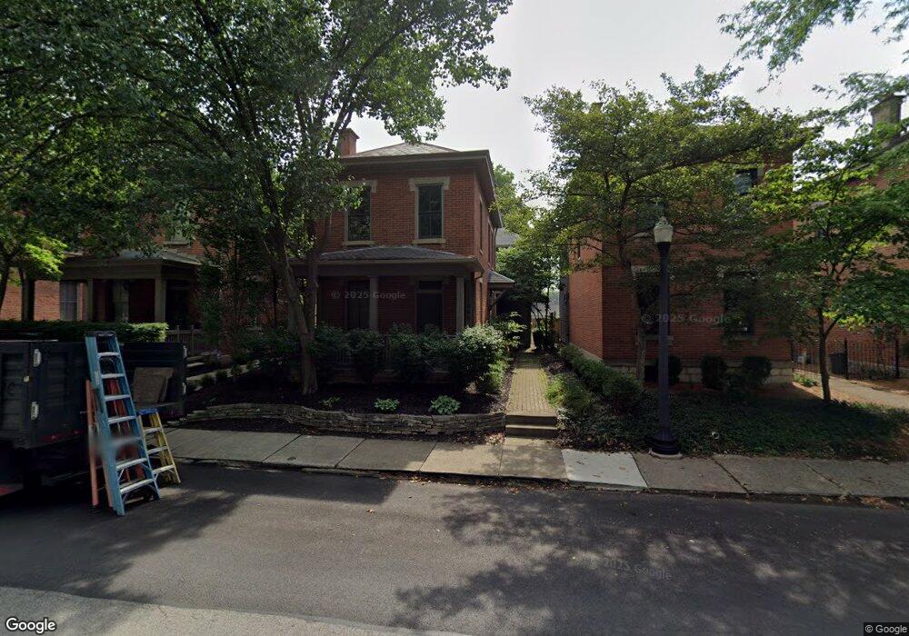 1046 Jaeger St, Columbus, OH 43206 - photo 1