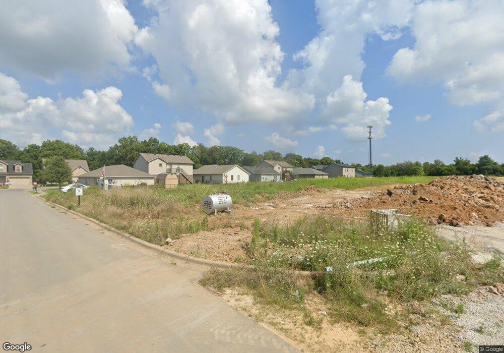 8101 Lucas Ln, Charlestown, IN 47111 - photo 1