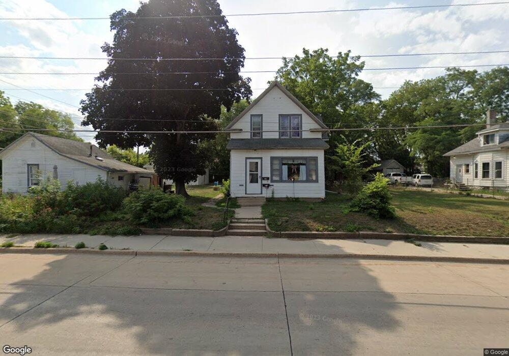 208 4th St SE, Austin, MN 55912 - photo 1