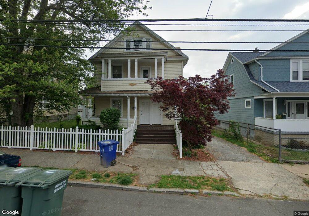 456 Gurdon St unit 2, Bridgeport, CT 06606 - photo 1