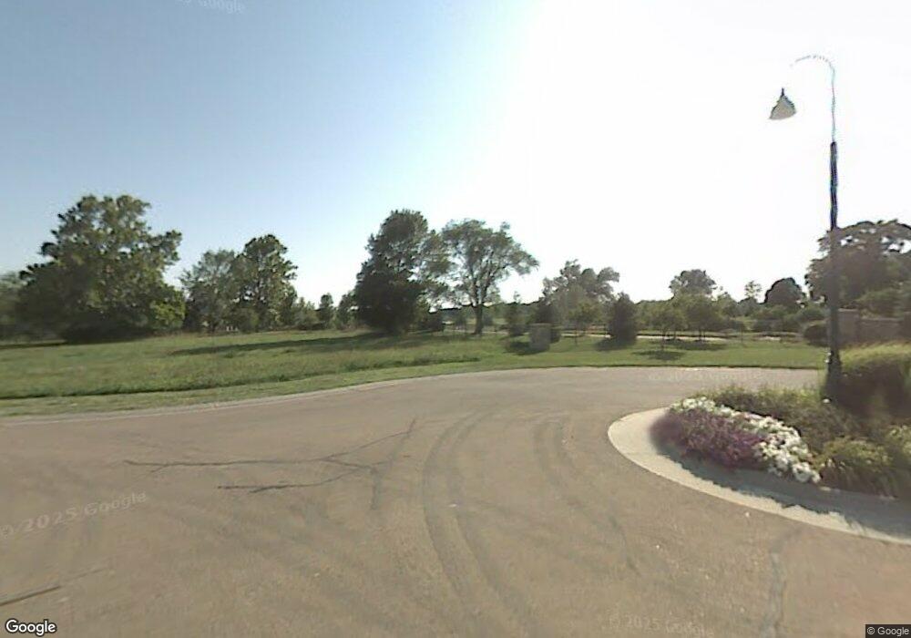 1027 SW Dartmoor Ln, Topeka, KS 66604 - photo 1