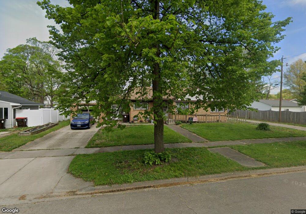 513 N Kankakee St, Lincoln, IL 62656 - photo 1