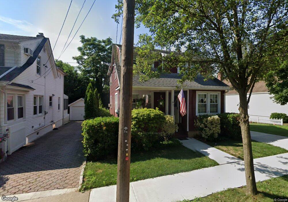 59 Rogers Place, Floral Park, NY 11001 - photo 1