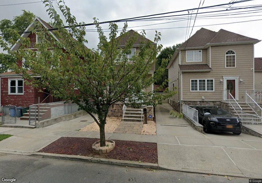 320 N Burgher Ave, Staten Island, NY 10310 - photo 1
