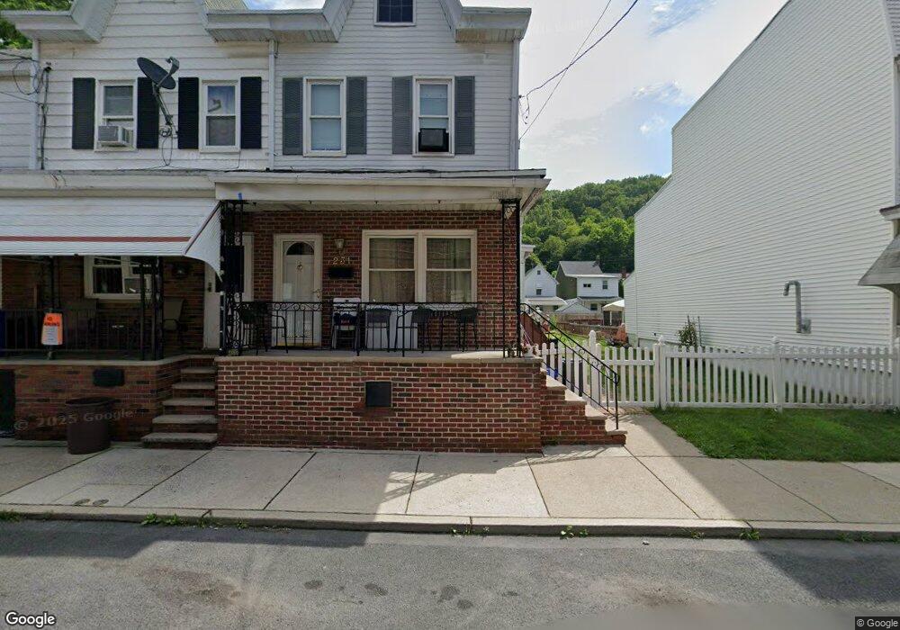 231 S Nicholas St, Saint Clair, PA 17970 - photo 1