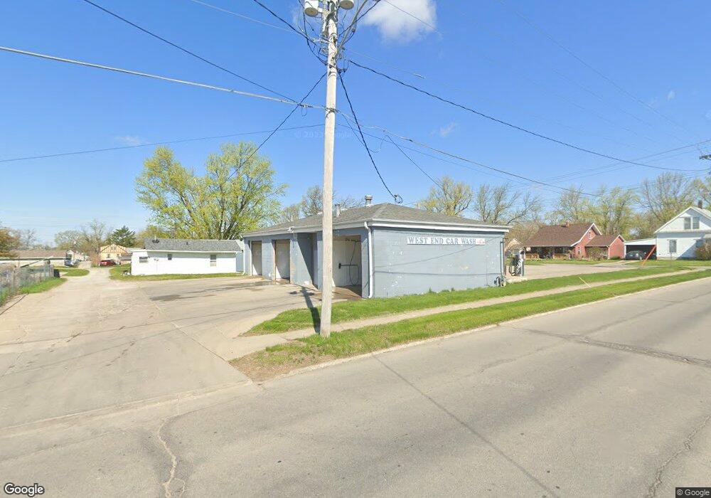 803 N 2nd Ave W, Newton, IA 50208 - photo 1