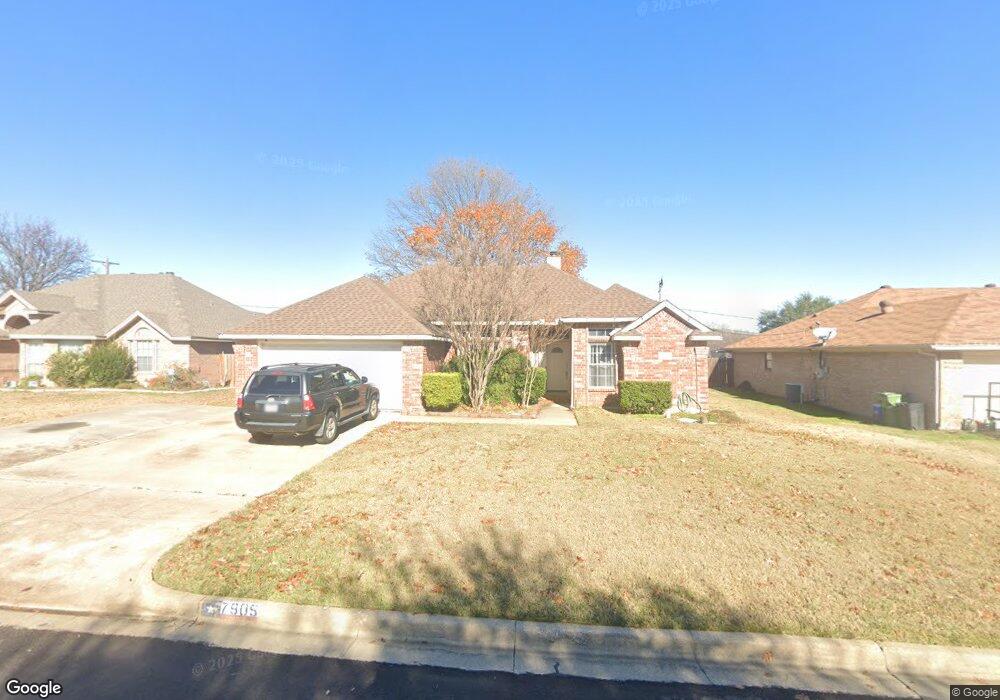 7905 Lynda Ln, North Richland Hills, TX 76180 - photo 1