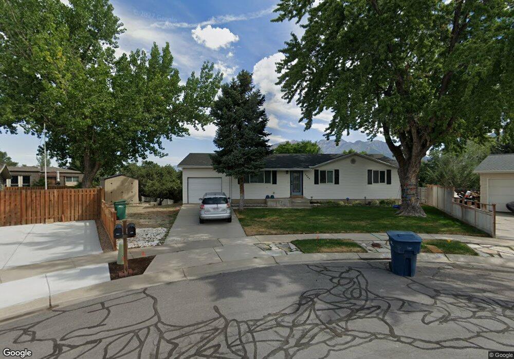 1553 E Huckleberry Cir, Sandy, UT 84093 - photo 1