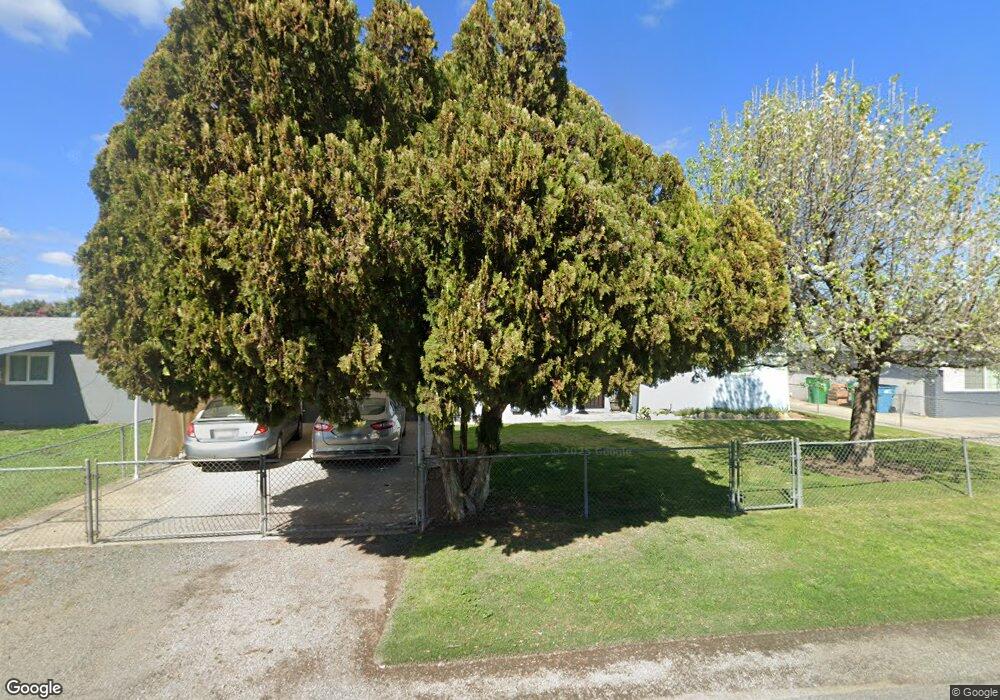 21068 Iris Ave, Porterville, CA 93257 - photo 1