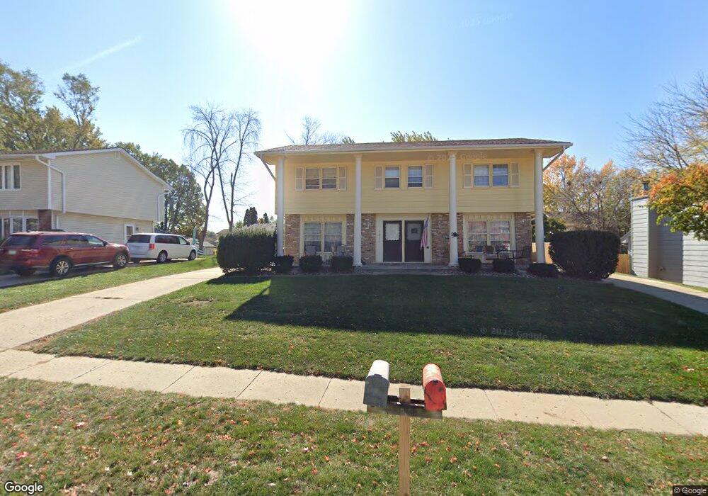 4826 & 4828 Twana Dr, Des Moines, IA 50310 - photo 1