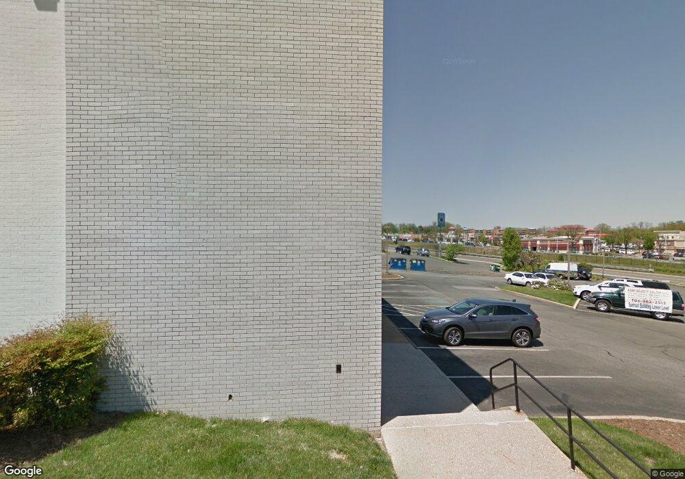 6304 Thorne Rd, Falls Church, VA 22044 - photo 1