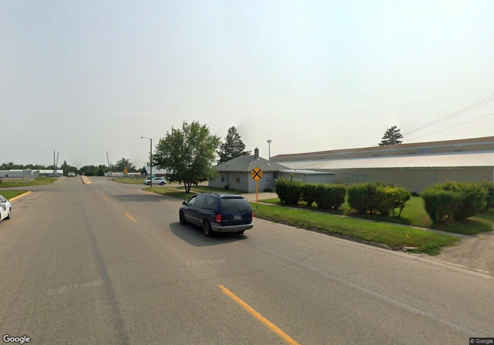 219 7th Ave NE, Jamestown, ND 58401 - photo 1