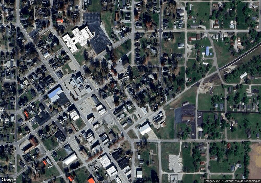 303 E 2nd St, Bicknell, IN 47512 - photo 1