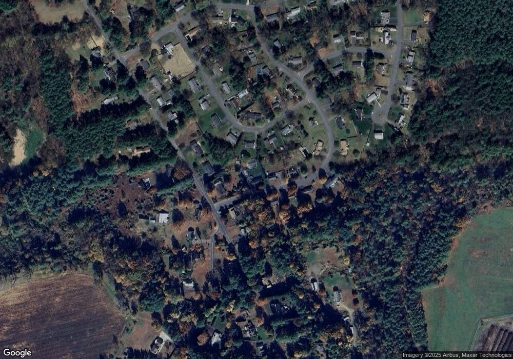 13 Arnold Ln, Greenfield, MA 01301 - photo 1