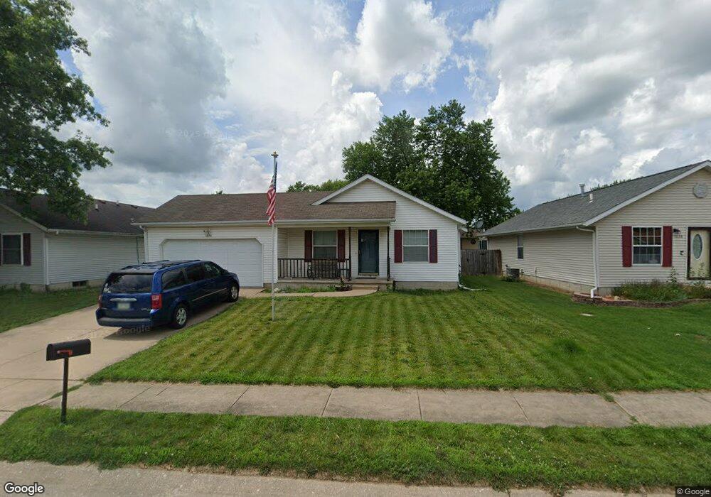 1030 N Stark St, Davenport, IA 52804 - photo 1