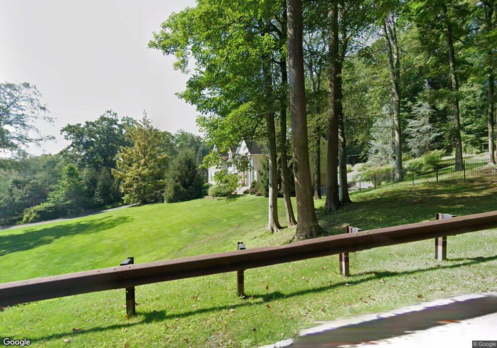 10 Twin Brooks Rd, Saddle River, NJ 07458 - photo 1