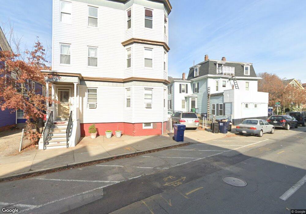 171 River St unit 3, Cambridge, MA 02139 - photo 1