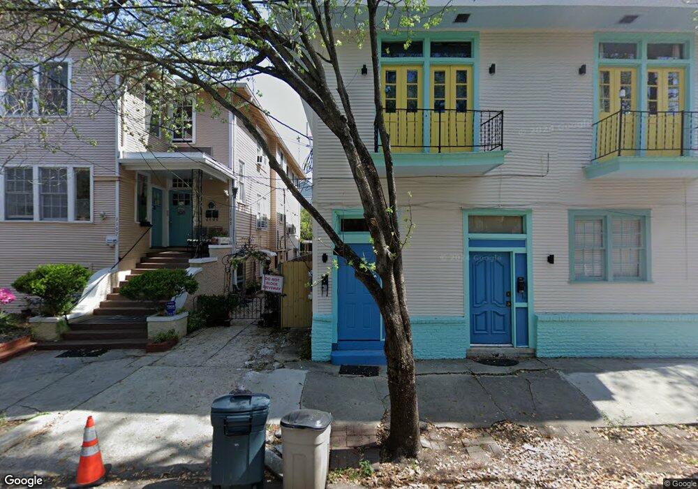 1105 Third St unit B, New Orleans, LA 70130 - photo 1