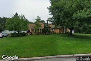 2 Claremont Ct, Smithtown, NY 11787