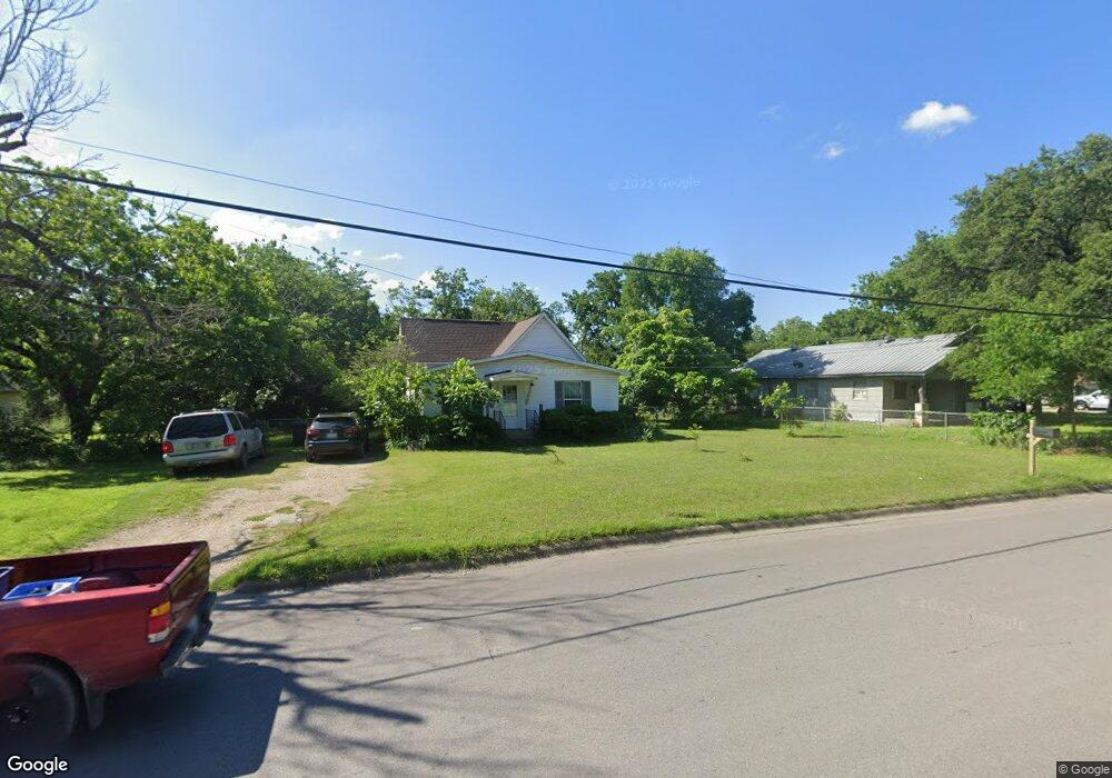 601 Woodard Ave, Cleburne, TX 76033 - photo 1